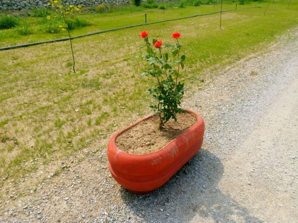 Kırmızı-Beton-Saksı-1
